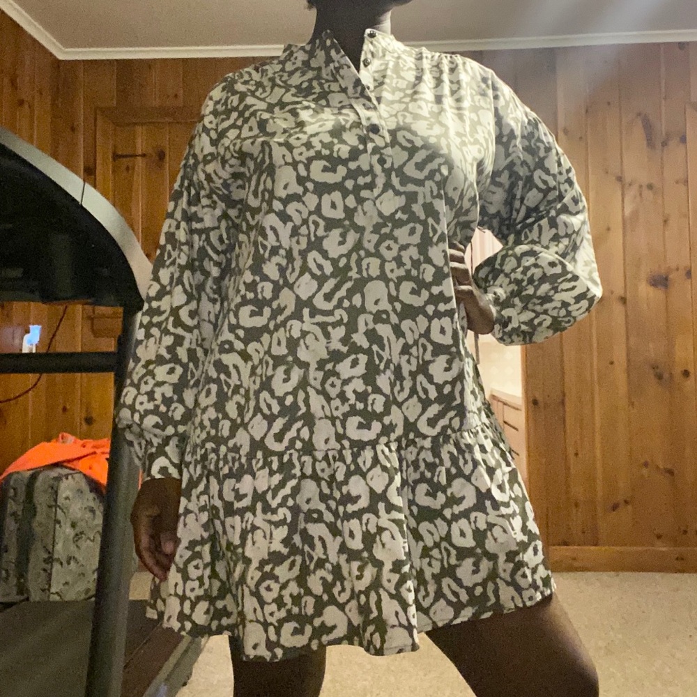 Elizabeth & James Pintuck dress